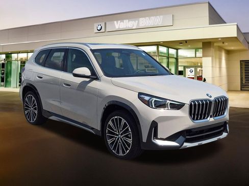 New 2027 BMW X1 xDrive28i AWD/4WD image 1