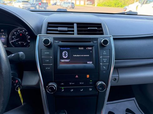 Used 2016 Toyota Camry LE image 13