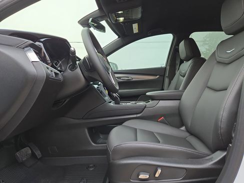 New 2025 Cadillac XT5 Luxury w/ LPO, Floor Liner Package image 16