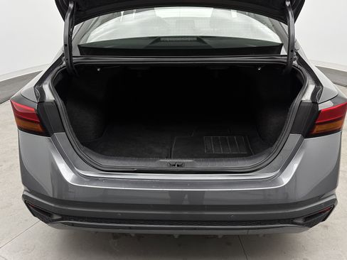 Used 2024 Nissan Altima 2.5 SV image 30