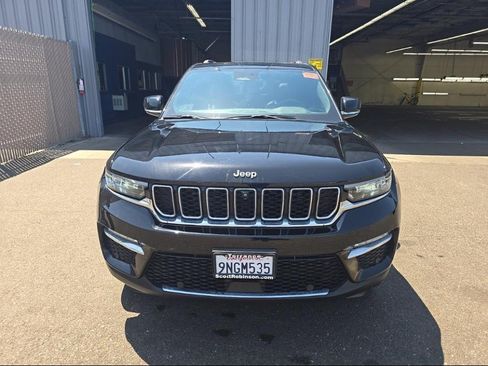 Used 2024 Jeep Grand Cherokee Limited 4xe w/ Luxury Tech Group II AWD/4WD image 3