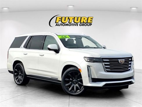 Used 2022 Cadillac Escalade Premium Luxury Platinum w/ Heavy-Duty Trailer Package image 1