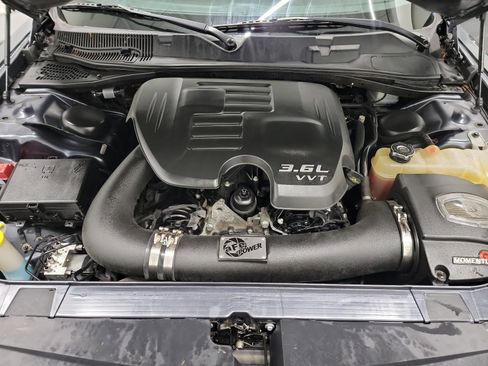 Used 2016 Dodge Challenger SXT image 24