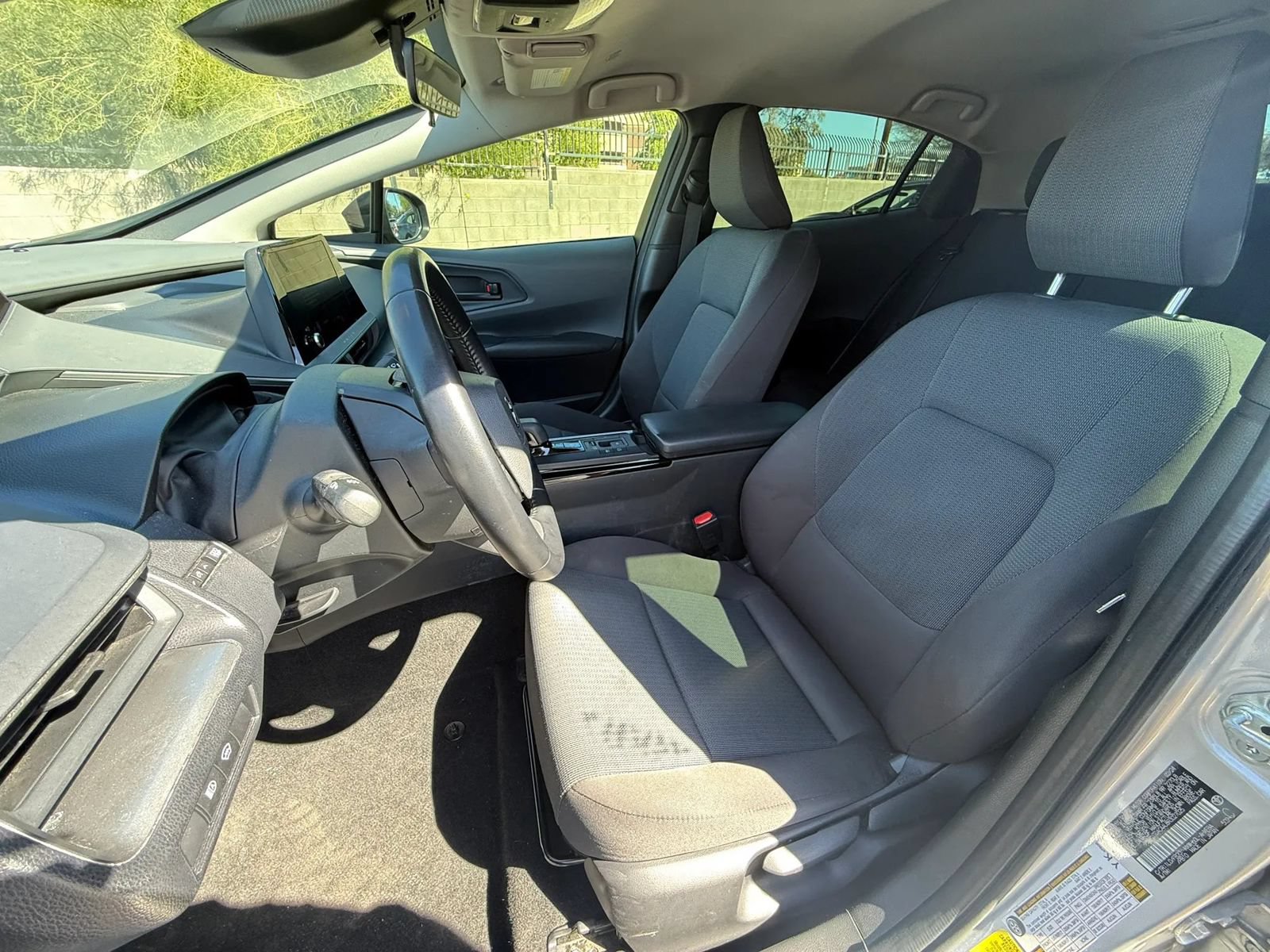 Used 2024 Toyota Prius LE FWD image 10