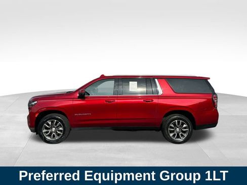 Used 2021 Chevrolet Suburban LT w/ LT Signature Package image 2