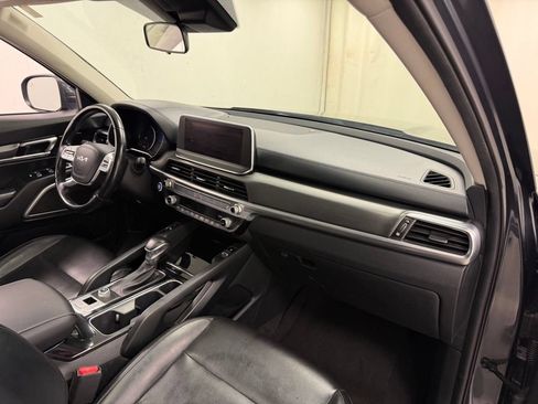 Used 2022 Kia Telluride S FWD image 13