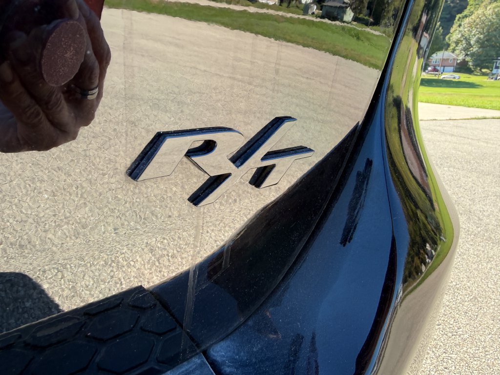 Used 2024 Dodge Durango R/T w/ Tow 'N Go Group AWD/4WD image 11