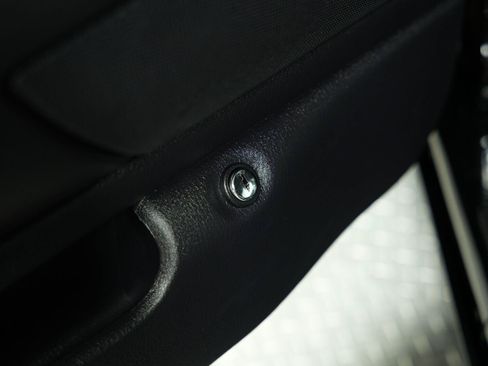 Used 2003 Ford Thunderbird RWD image 41