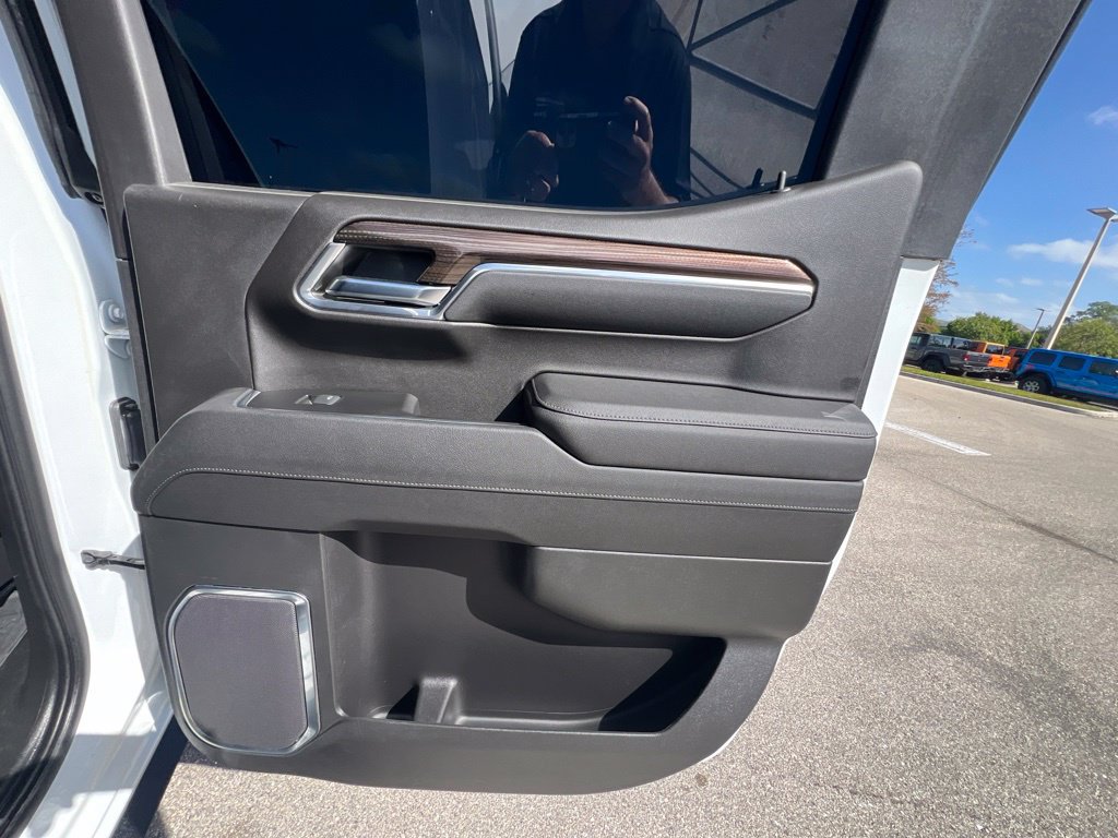 Used 2023 Chevrolet Silverado 1500 LT AWD/4WD image 21