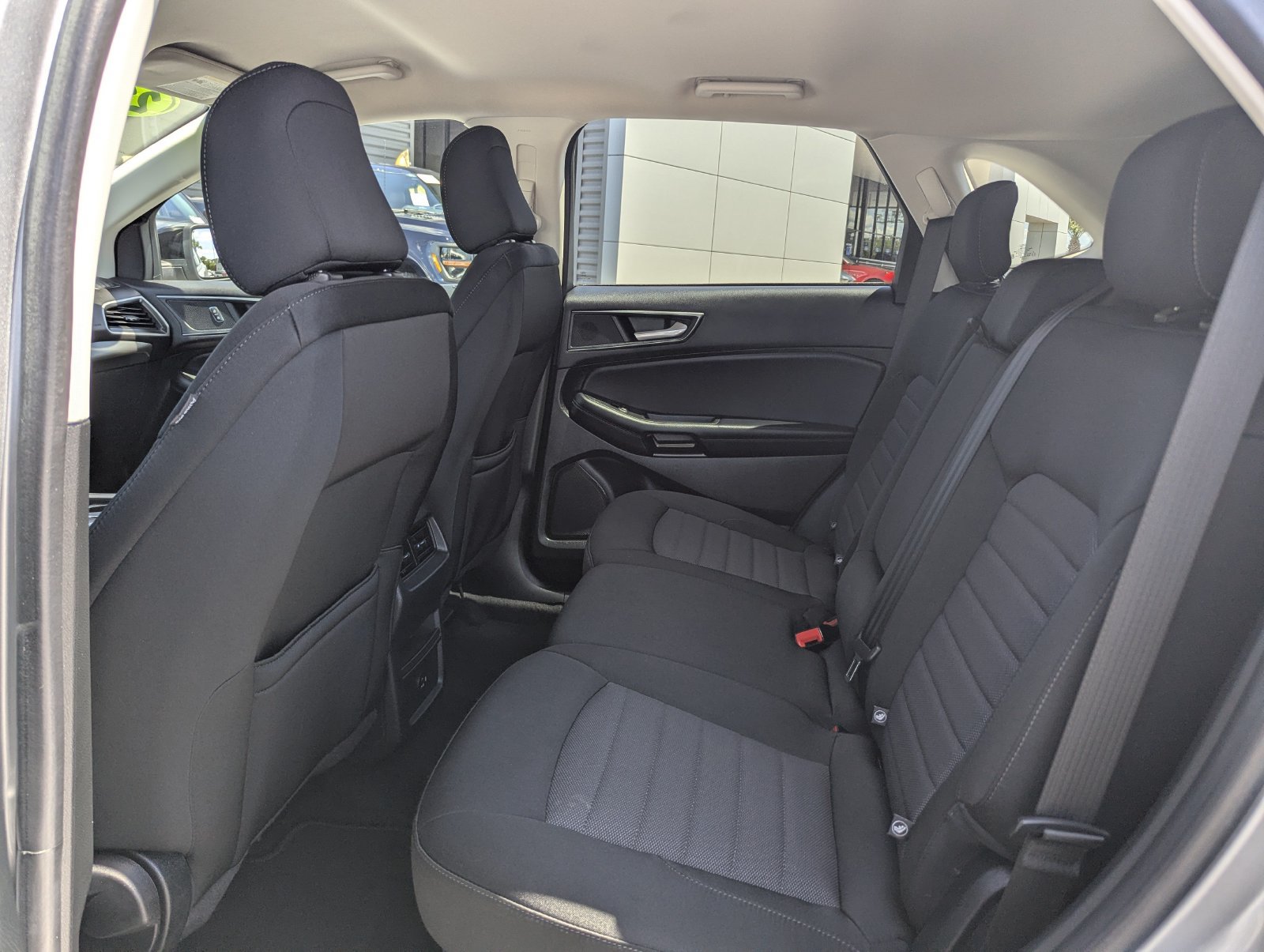Used 2022 Ford Edge SE w/ Black Appearance Package AWD/4WD image 21