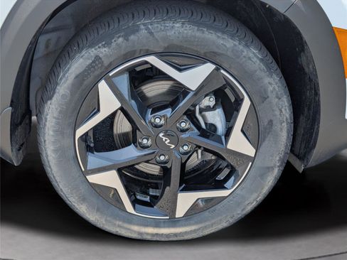 Used 2024 Kia Seltos EX FWD image 38