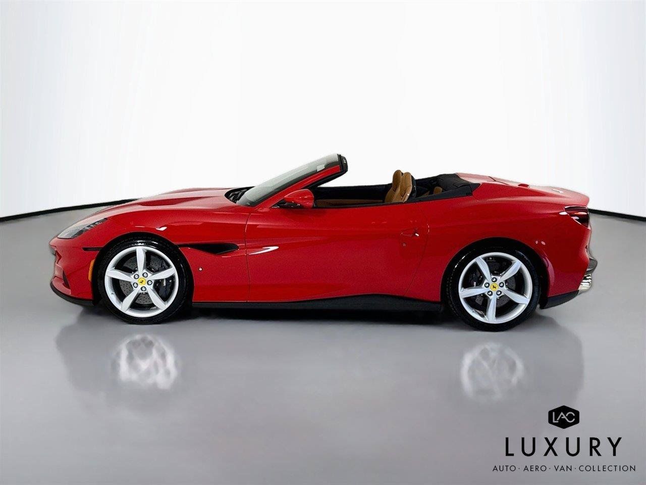 Used 2023 Ferrari Portofino M RWD image 9