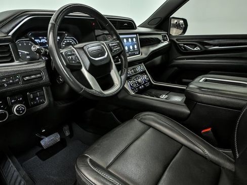Used 2021 GMC Yukon Denali image 11