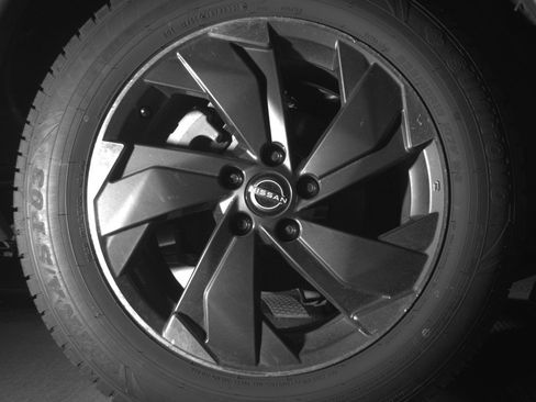 Used 2025 Nissan Rogue SV FWD image 15