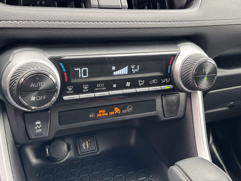 Certified 2025 Toyota RAV4 XLE AWD/4WD image 24