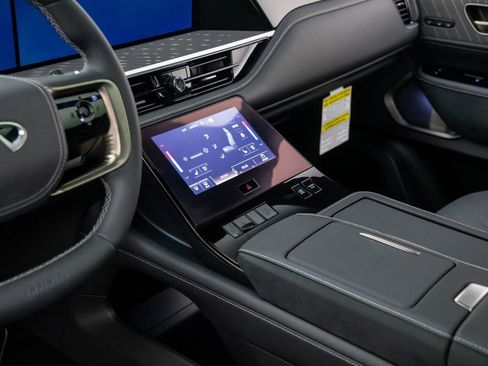 Certified 2026 INFINITI QX80 Autograph w/ Premium Cargo Package image 12