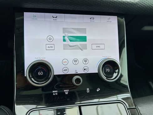 Used 2018 Land Rover Range Rover Velar S AWD/4WD image 12