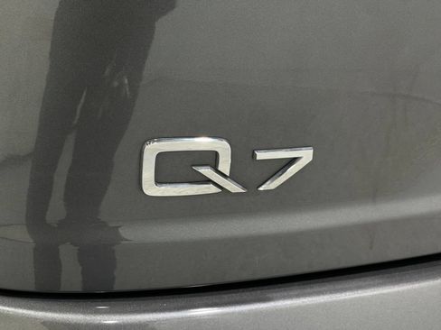 Used 2019 Audi Q7 2.0T Premium Plus AWD/4WD image 39