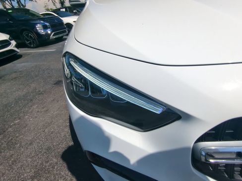 Certified 2025 Mercedes-Benz GLA 250 image 21