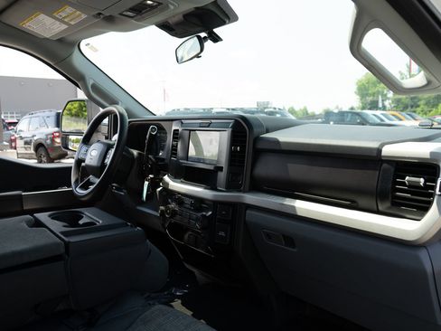 Used 2026 Ford F250 XLT AWD/4WD image 21