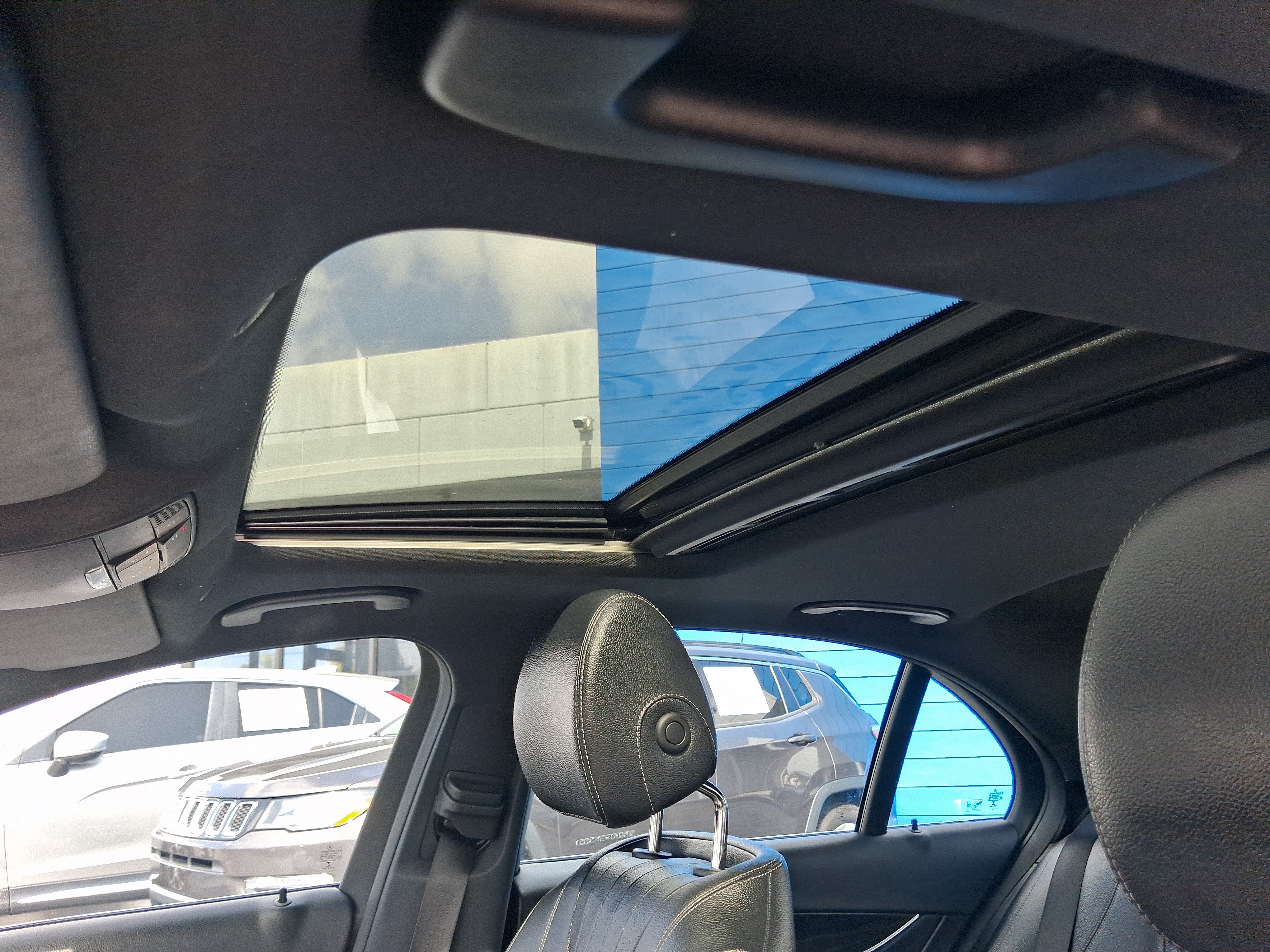 Used 2017 Mercedes-Benz E 300 image 11