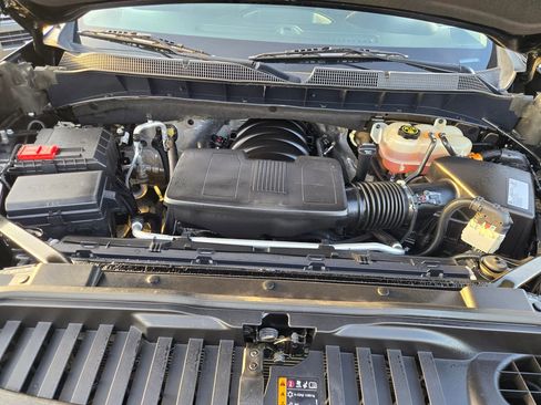 Used 2019 Chevrolet Silverado 1500 LT Trail Boss w/ Convenience Package image 30