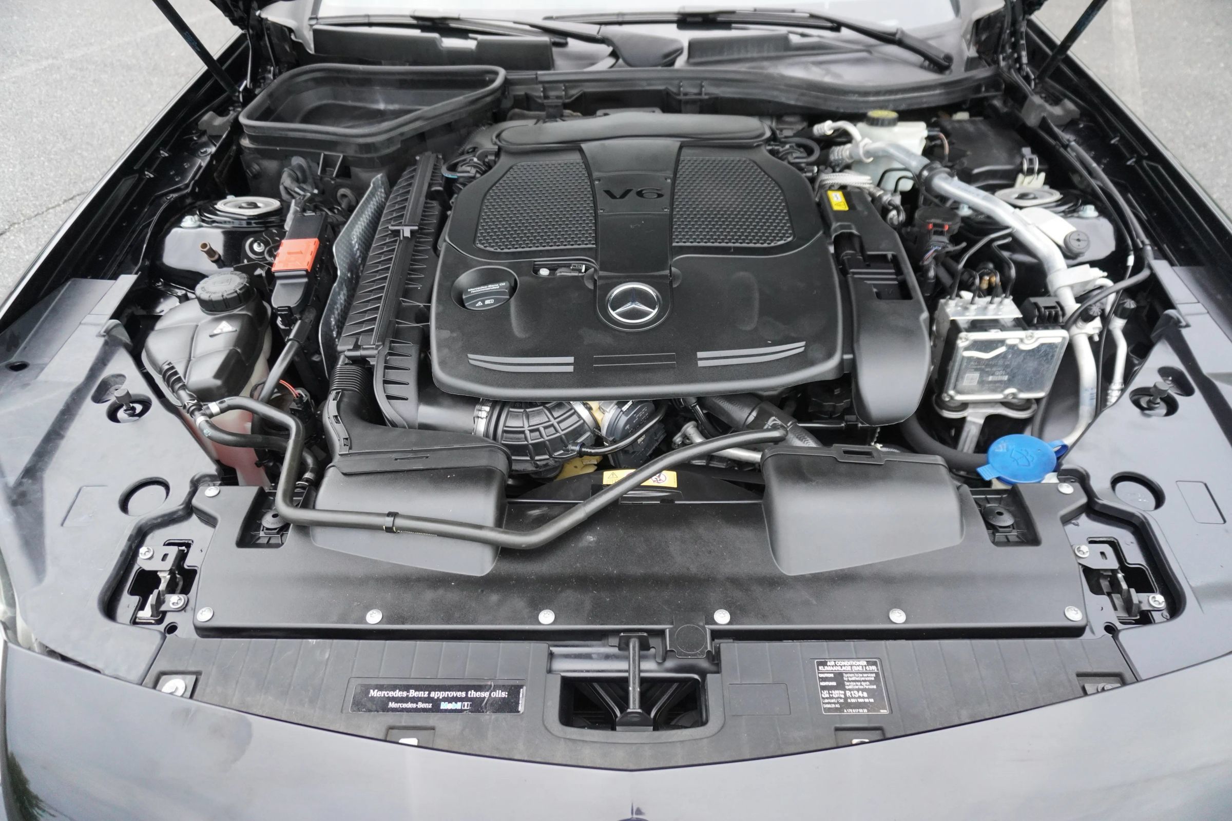 Used 2015 Mercedes-Benz SLK 350 image 20