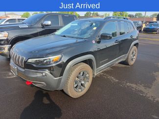 Used 2022 Jeep Cherokee Trailhawk w/ Sun, Sound & Nav Group AWD/4WD video 1