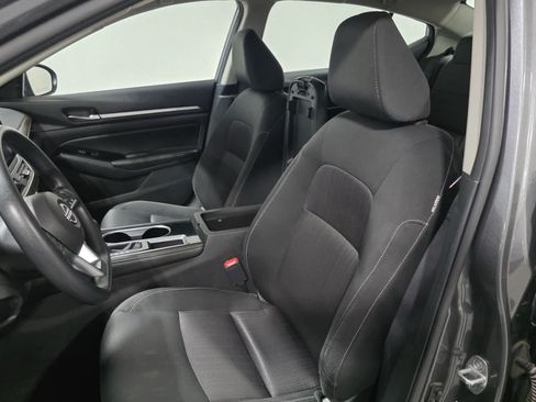 Used 2023 Nissan Altima 2.5 SV FWD image 13