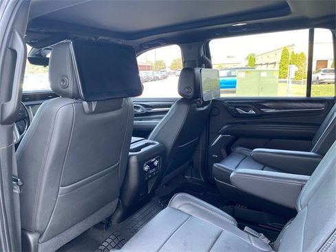 Used 2021 GMC Yukon XL Denali w/ Denali Ultimate Package image 23
