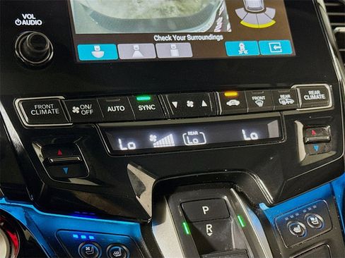 Used 2023 Honda Odyssey Elite image 14