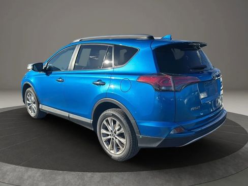 Used 2018 Toyota RAV4 Limited image 9