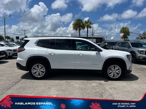 Used 2026 GMC Acadia Elevation w/ Elevation Premium Package FWD image 4