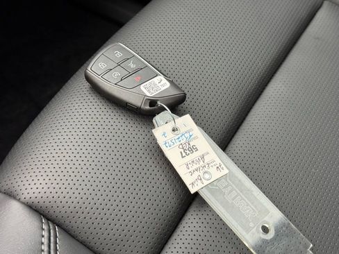 New 2026 Buick Enclave Avenir w/ Super Cruise Package image 34