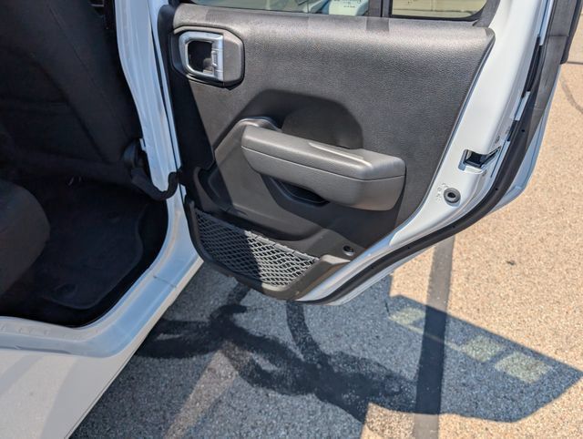 Used 2022 Jeep Gladiator Sport AWD/4WD image 6