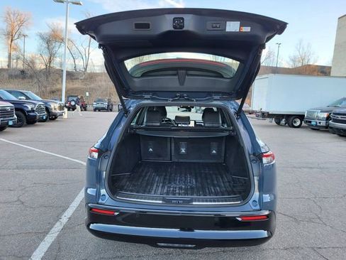 New 2025 Toyota Crown Signia Limited image 27