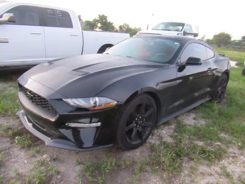 Used 2020 Ford Mustang Coupe w/ Equipment Group 101A RWD image 3