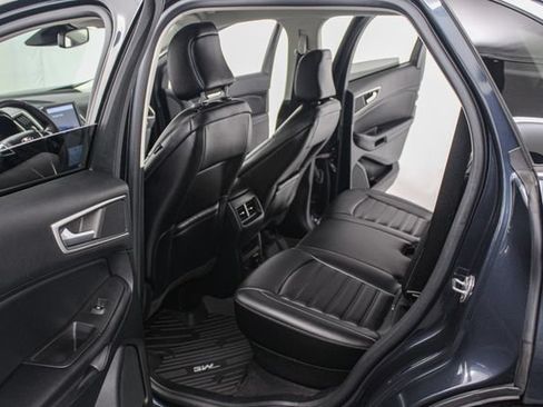 Used 2023 Ford Edge SEL w/ Convenience Package AWD/4WD image 19