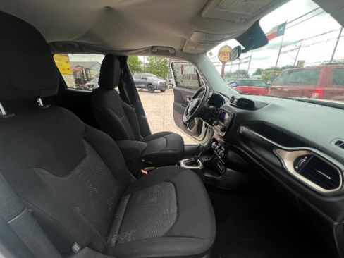 Used 2016 Jeep Renegade Sport w/ Power & Air Group image 13