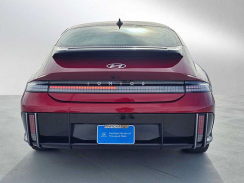 Used 2024 Hyundai Ioniq 6 SE RWD image 4