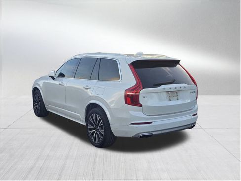 Used 2020 Volvo XC90 T5 Momentum w/ Protection Package Premier image 4