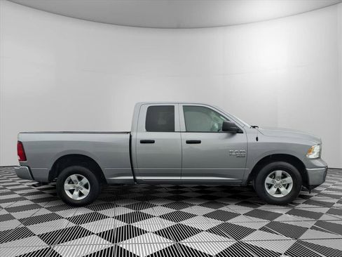 Used 2024 RAM 1500 Classic SLT image 8