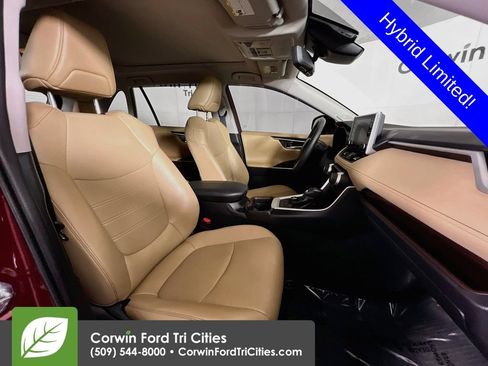 Used 2021 Toyota RAV4 Limited AWD/4WD image 17