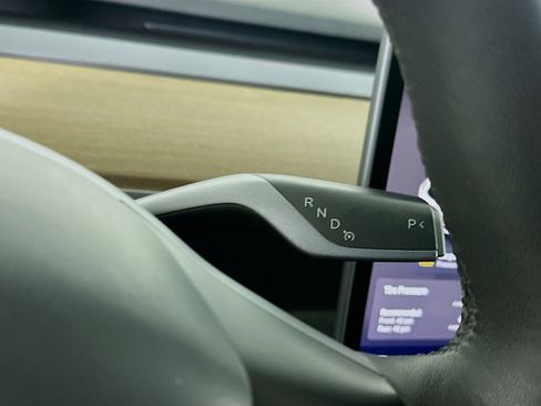 Used 2023 Tesla Model 3 Standard Range image 24