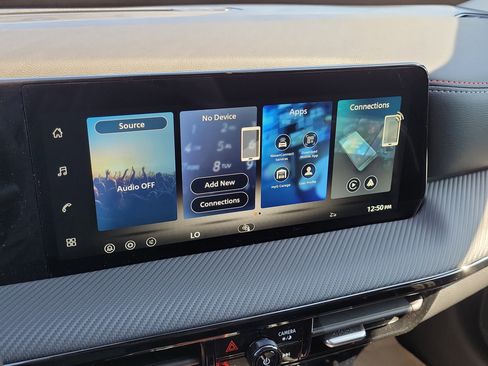 New 2026 Nissan Kicks SR image 18