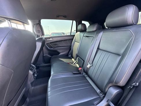 Used 2022 Volkswagen Tiguan SE R-Line FWD image 17