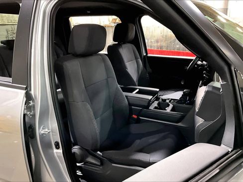 Certified 2025 Toyota Tundra SR5 w/ SR5 Convenience Package AWD/4WD image 9