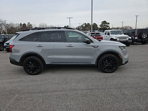 Used 2022 Kia Sorento S w/ Panoramic Sunroof Package image 8