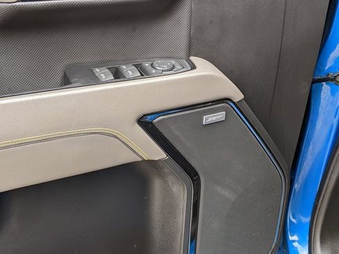 Used 2023 Chevrolet Silverado 1500 ZR2 w/ Technology Package image 10