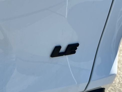 Used 2021 Toyota RAV4 LE image 7